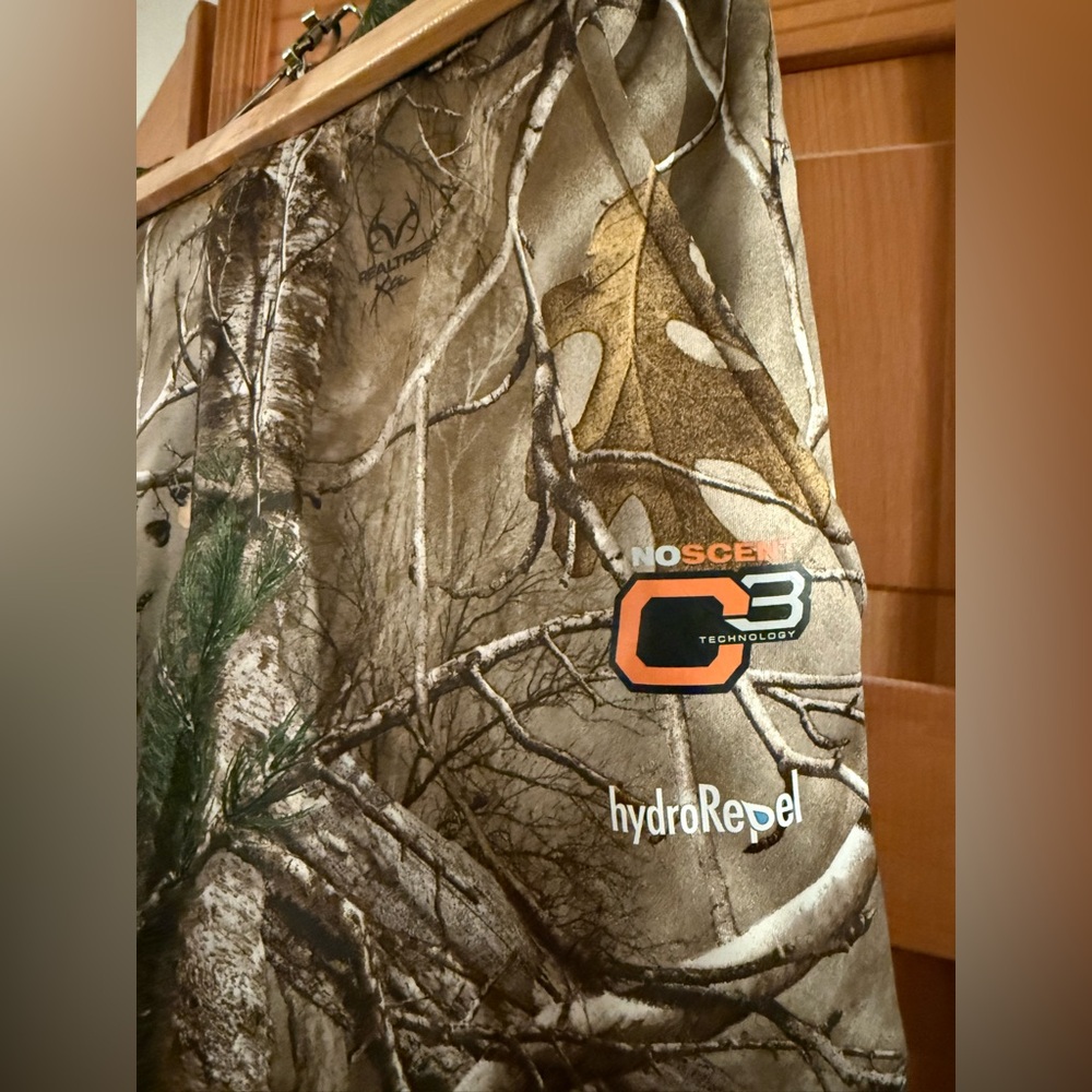Field & Stream youth Camo Joggers - Picture 2 of 4